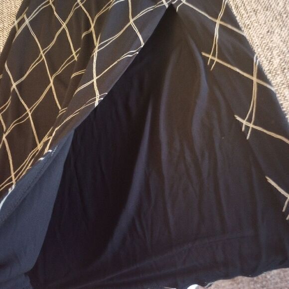 Lord and Taylor sleeveless maxi dress with side split - Picture 5 of 8